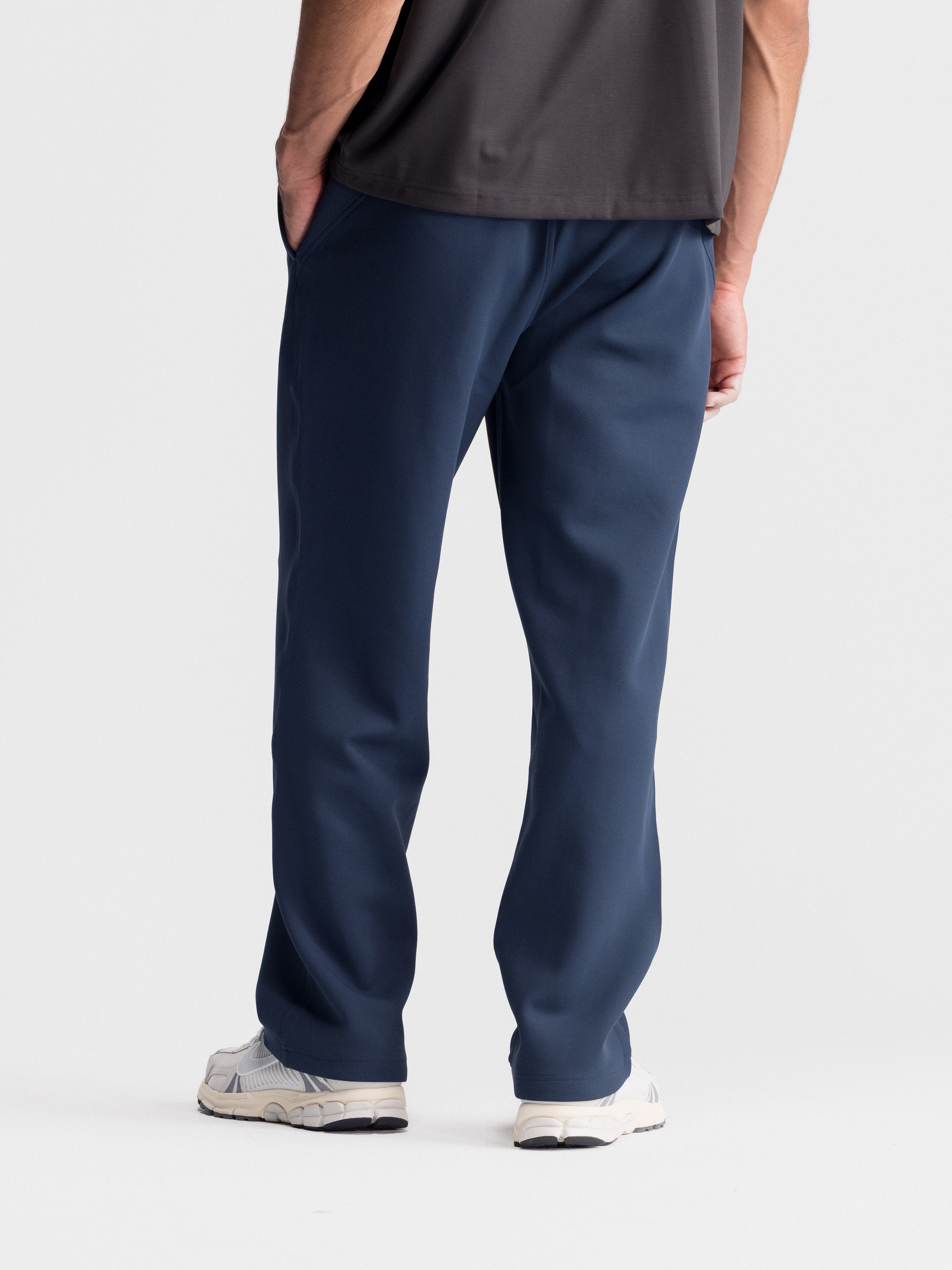 The All-Day Essential Pant